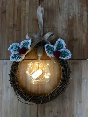Wreath - crochet with lights